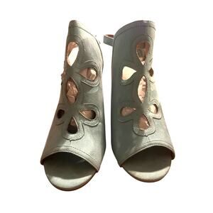 NWT Lane Bryant Women's Sweet Mint Sling Back Heels sz 11W 3 1/4" heel classic